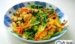 香菜炒鸡蛋的家常做法