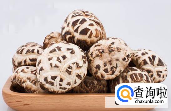 该怎么挑选花菇呢