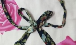 衬衣蝴蝶结的系法图解