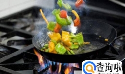 厨房油渍日积月累，越擦越脏怎么办