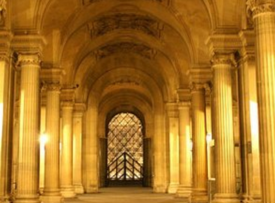 金碧辉煌的意思是什么