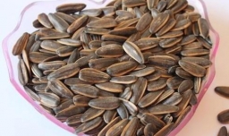 葵花籽，生吃好还是熟吃好些呢？