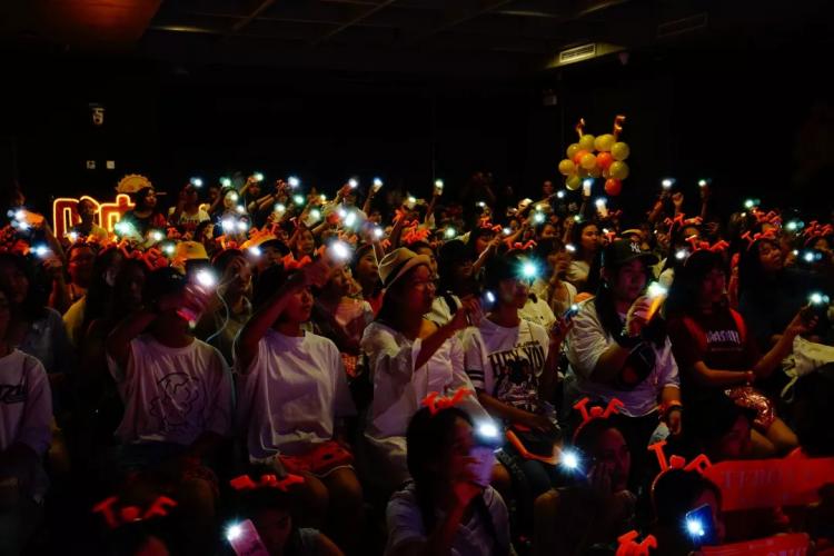 路人粉和白嫖的区别