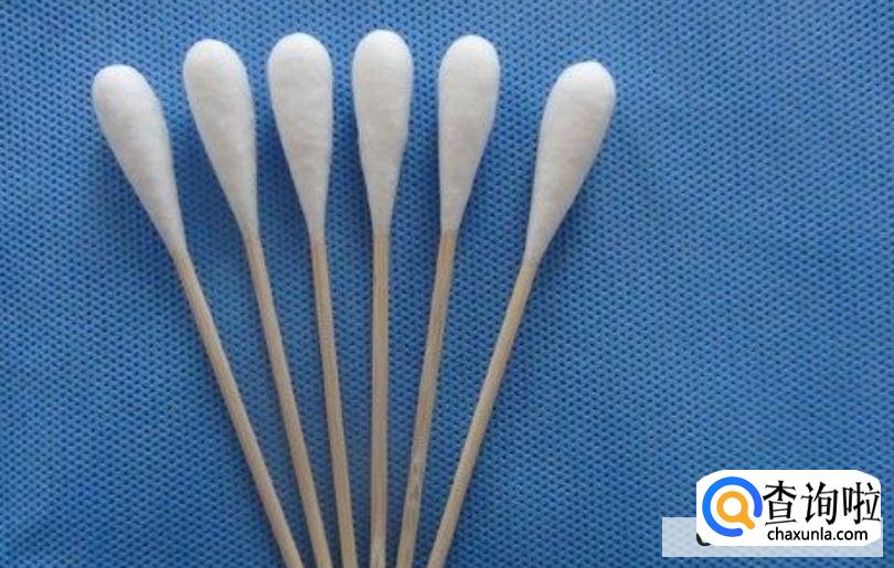 如何去除衣服或鞋子上的油漆