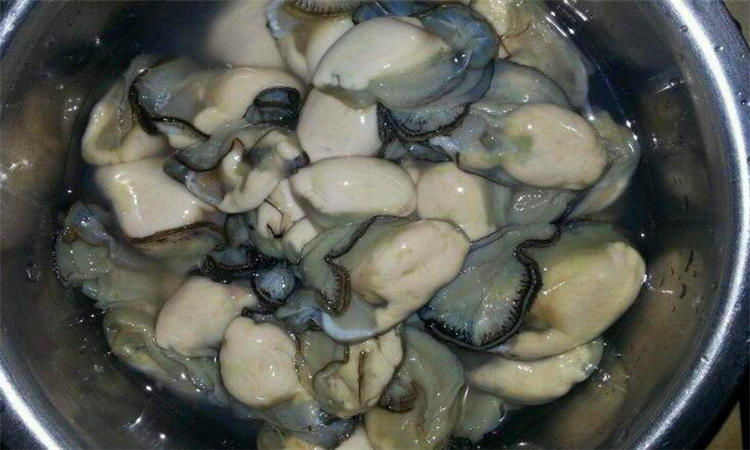 海蛎里面的黑色东西可以吃吗