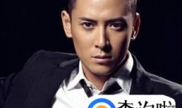 短头发怎么弄好看