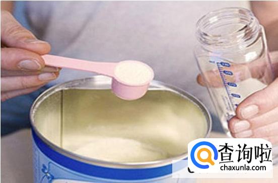 总是感觉宝宝吃奶很累应该怎么办