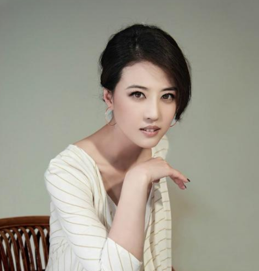 出镜了什么意思