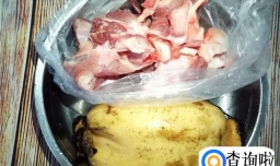 莲藕炖骨头汤的做法