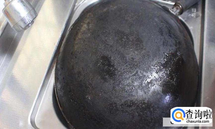 不沾锅底黑垢要怎么处理