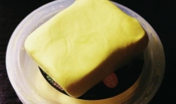 Diy轻粘土《海绵宝宝》