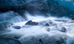 四月的冰河的歇后语是什么？