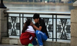 学生为什么会早恋