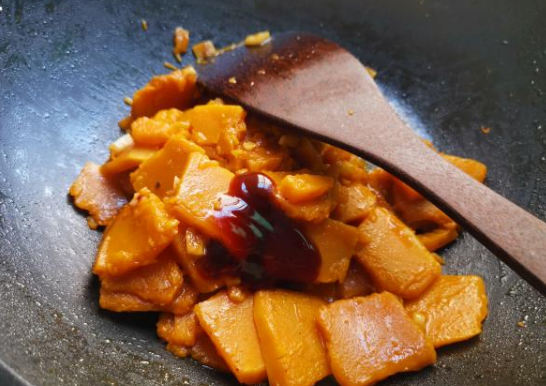 老南瓜怎么炒好吃又简单的做法