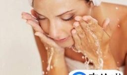 脸上干燥起皮怎么办