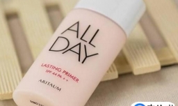 粉底液怎么涂呢