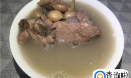 花生炖骨头汤的家常做法