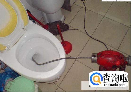 抽水马桶堵了怎么通