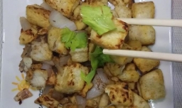 怎样做美味的洋葱炒剩馒头？