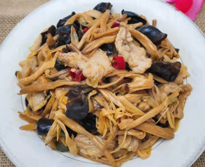 干黄花菜炒肉经典做法