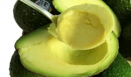 怎样自制实用的营养护发素？