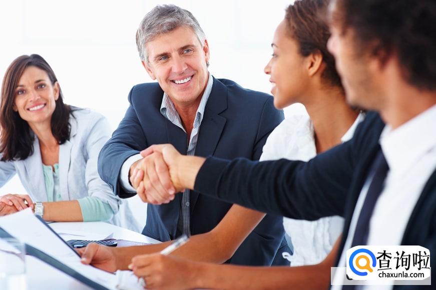 职场上用不用拍领导马屁