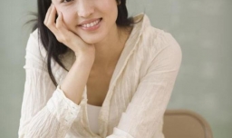 逗女孩子开心的小方法