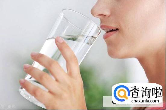 为什么吃辣的长痘