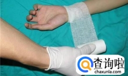 小孩摔伤应该怎么办？