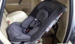 isofix汽车儿童安全座椅的正确安装方法