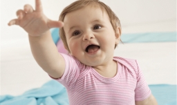 为什么小孩喜欢被站着抱