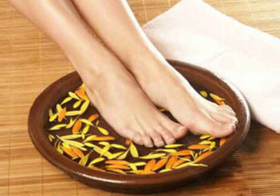 艾叶泡脚有什么好处