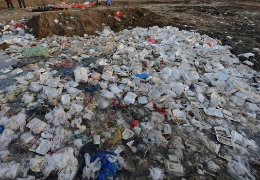 白色污染的危害