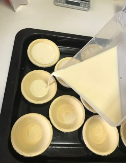 用空气炸锅怎么做蛋挞？