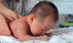 妈妈不可不知的婴幼儿抚触操