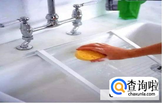 面盆发霉变黑洗不掉怎么办