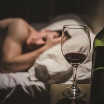 酒能成为入睡的催化剂吗