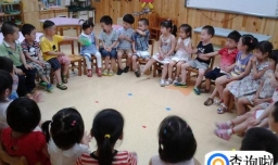 小学活动课上老师可以带学生玩什么游戏活跃气氛