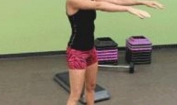 1个下蹲动作 提臀又瘦腿 即学即会