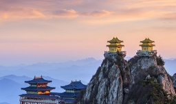 老君山在什么地方