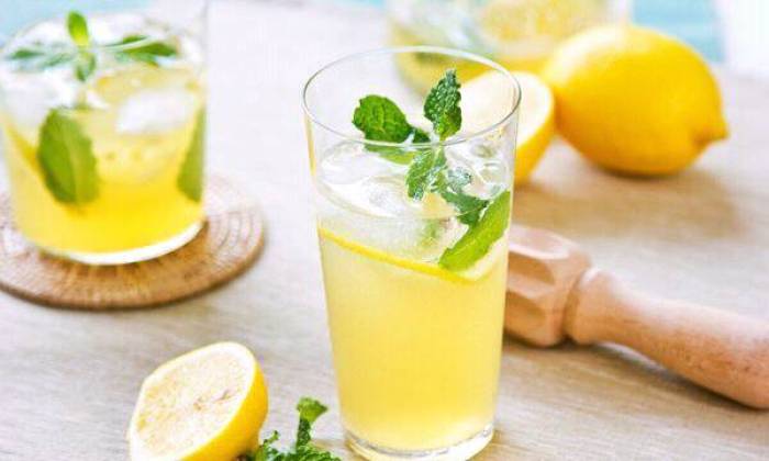 为什么我泡的蜂蜜柠檬水是苦的？