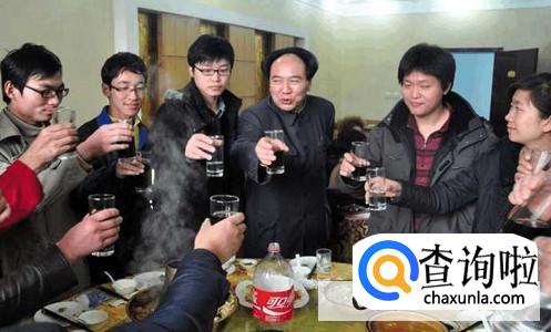 陪客人喝酒如何聊天