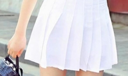 黑色长款卫衣怎么搭配