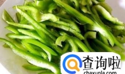 青椒炒鱿鱼的做法详细步骤