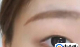 单眼皮女生怎么把眼妆画的精致又有神