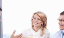 如何判断一个人是否在说谎：眼神篇