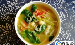 西红柿萝卜丝虾皮菠菜疙瘩汤的做法