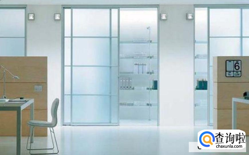 玻璃上的漆怎么除掉