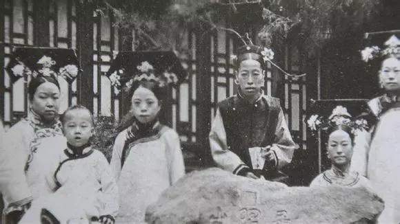 皇上驾崩后后宫三千佳丽怎么处置