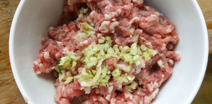 家常香菇肉馅怎么调